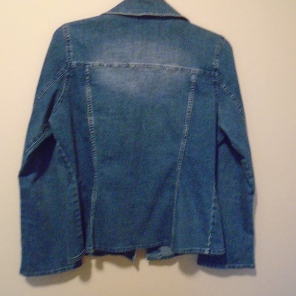 Request Women's Crop Length Denim Jacket Size L - Picture 2 of 3